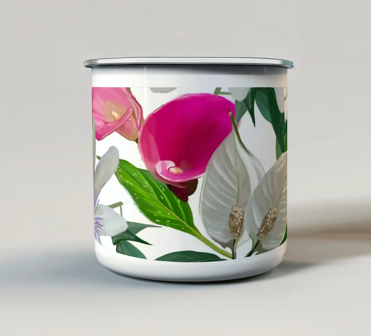 Un mazzo di fiori bianco tazza in smalto da gulsengunel