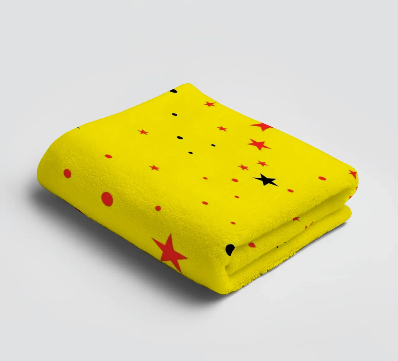 Étoiles noires, rouges et jaunes sans couture avec un jaune clair rétro pop serviette de bain de gulsengunel