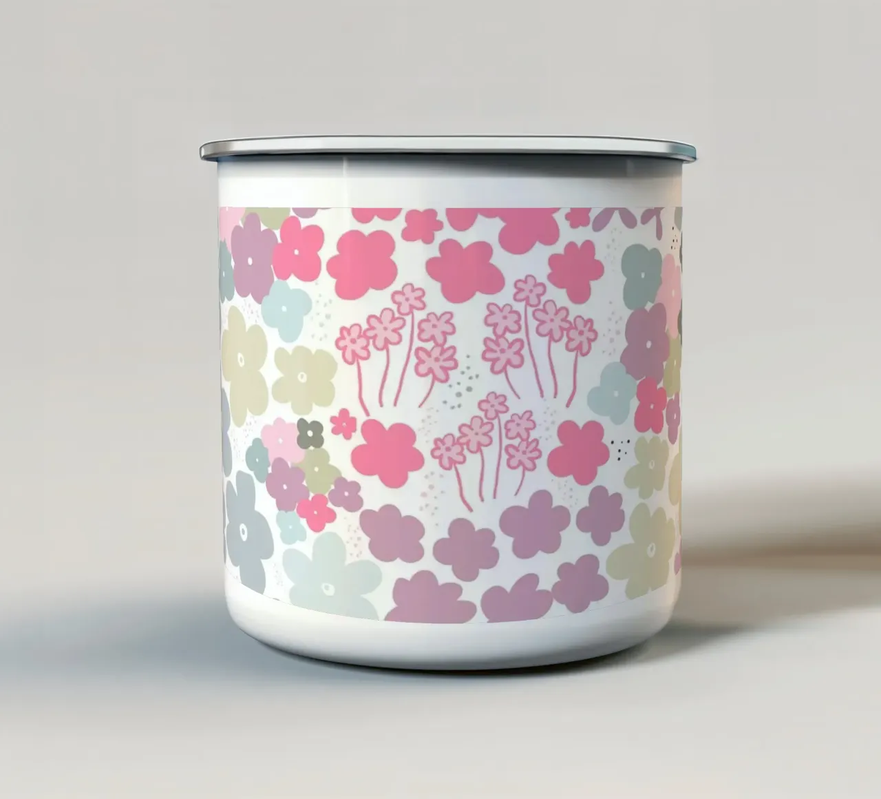 Modello di fiori colorati tazza in smalto da gulsengunel
