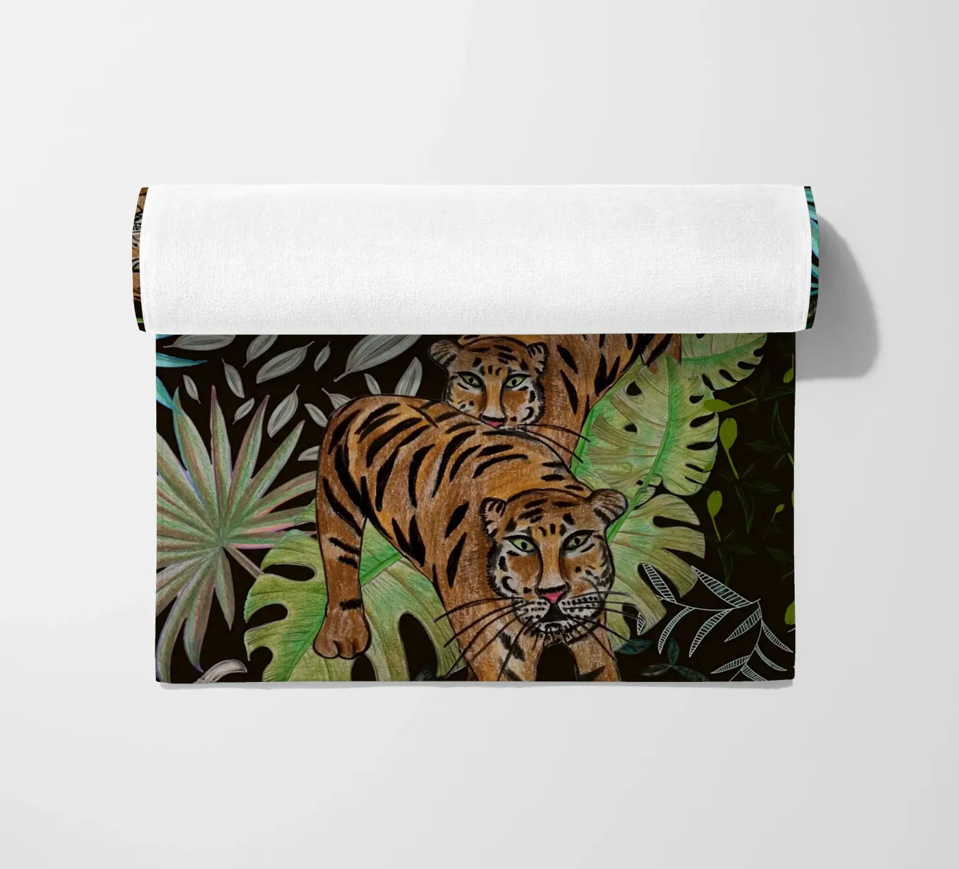 Tiger and forest telo mare da gulsengunel