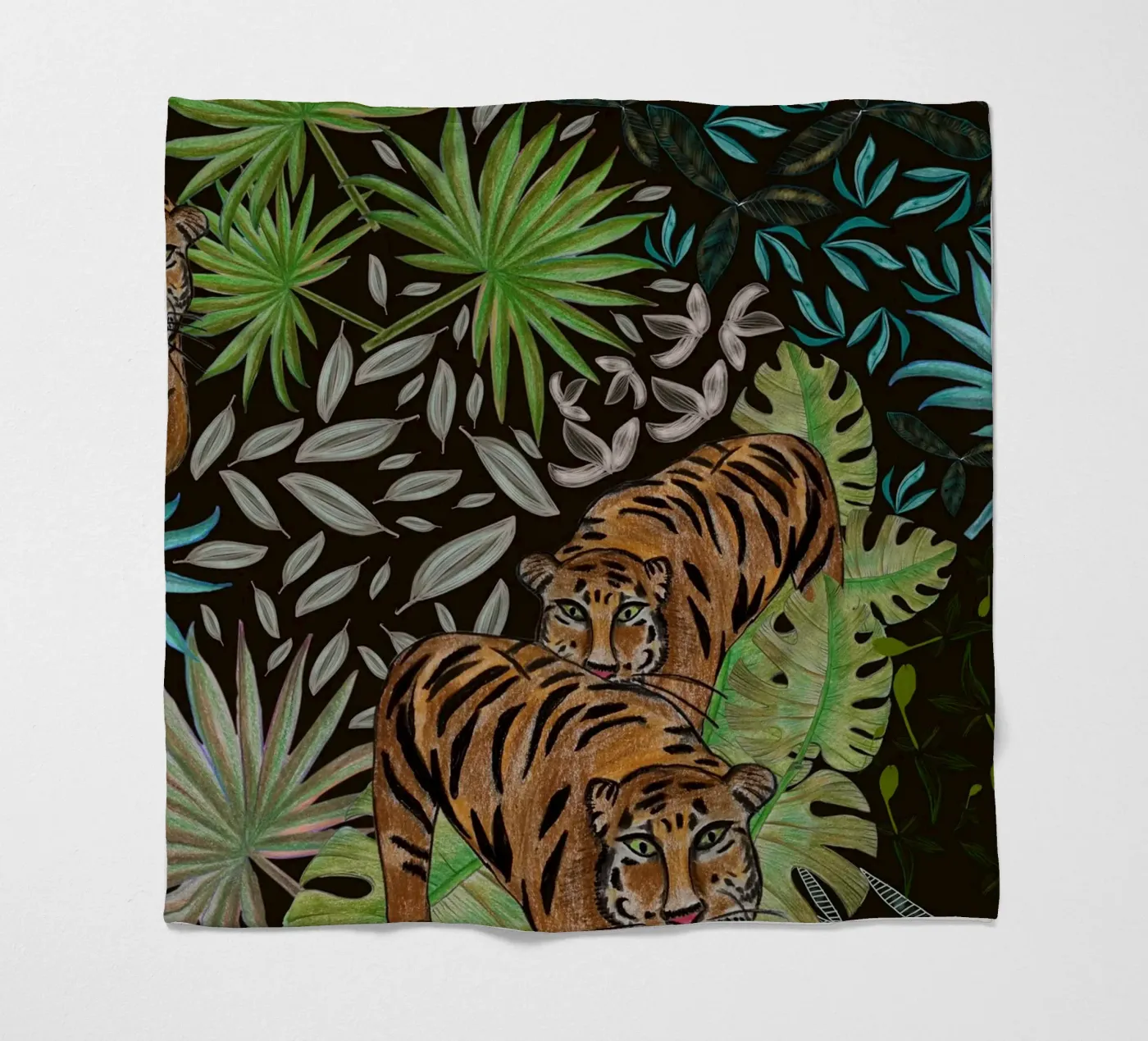 Tigre e foresta coperta in pile da gulsengunel