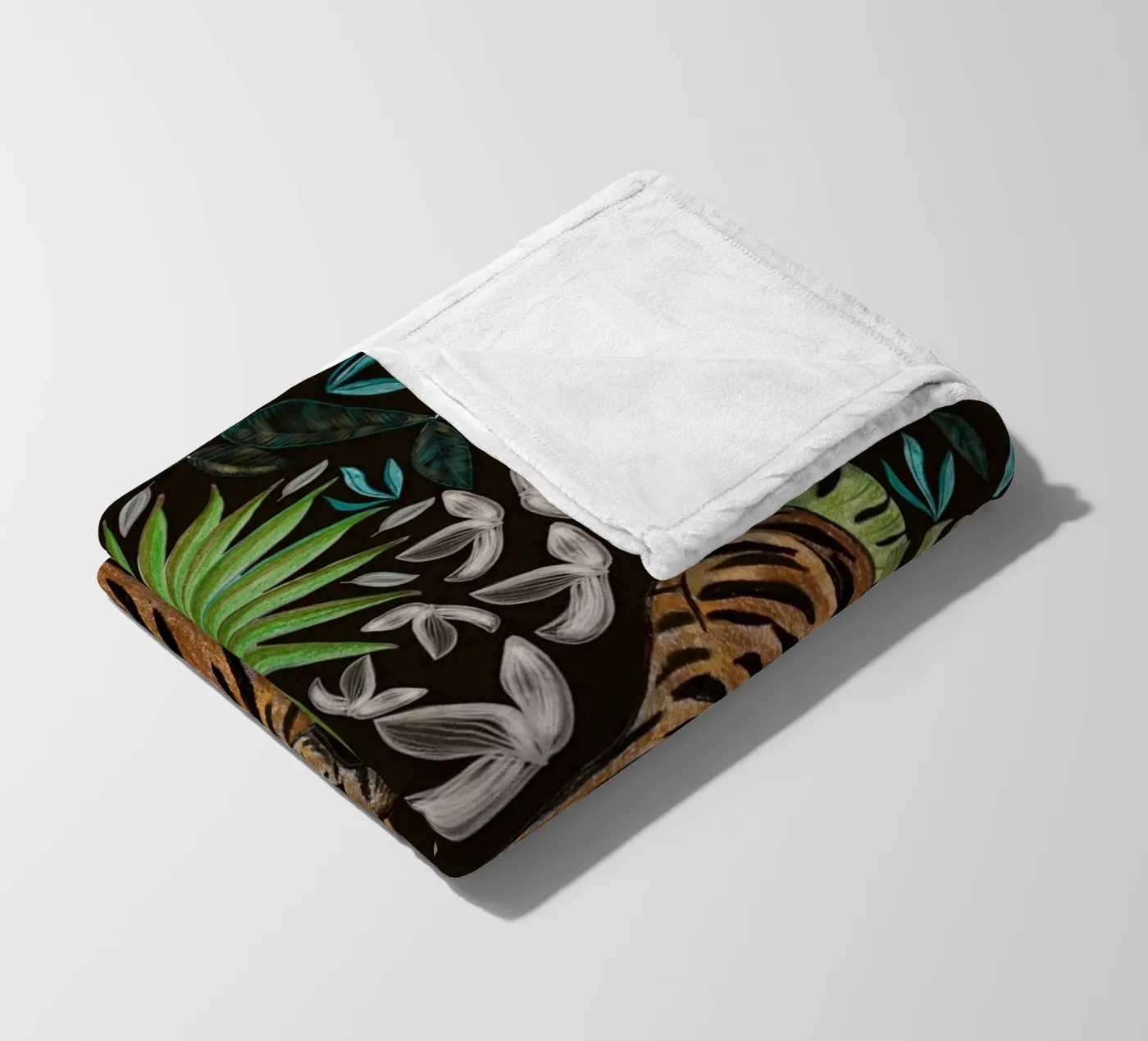 Tigre e foresta coperta in pile da gulsengunel