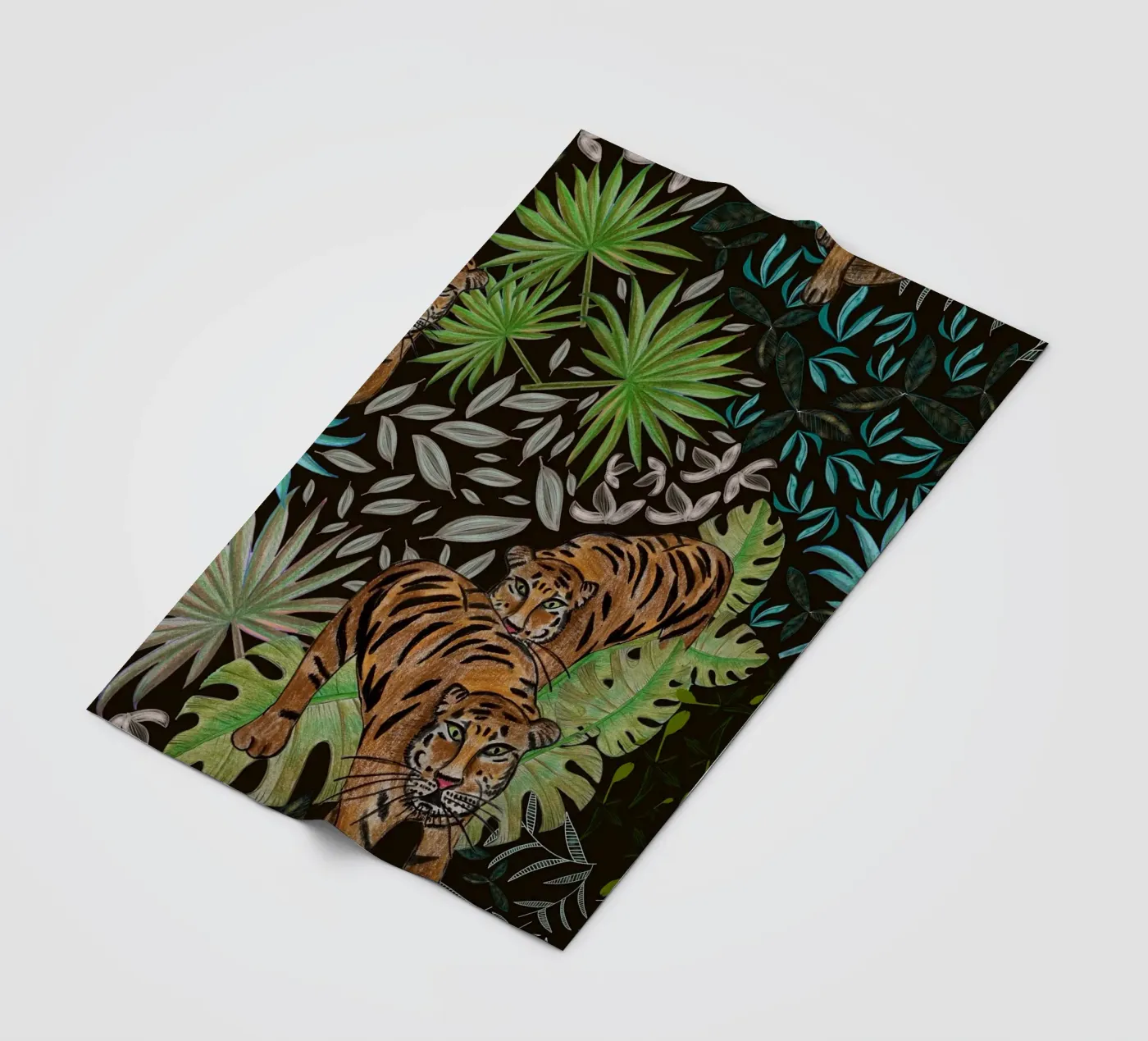 Tigre e foresta coperta in pile da gulsengunel