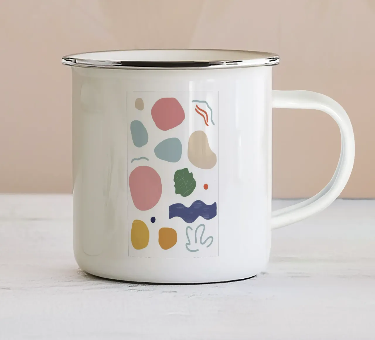 Medley di forme giocose tazza in smalto da Snow Mist