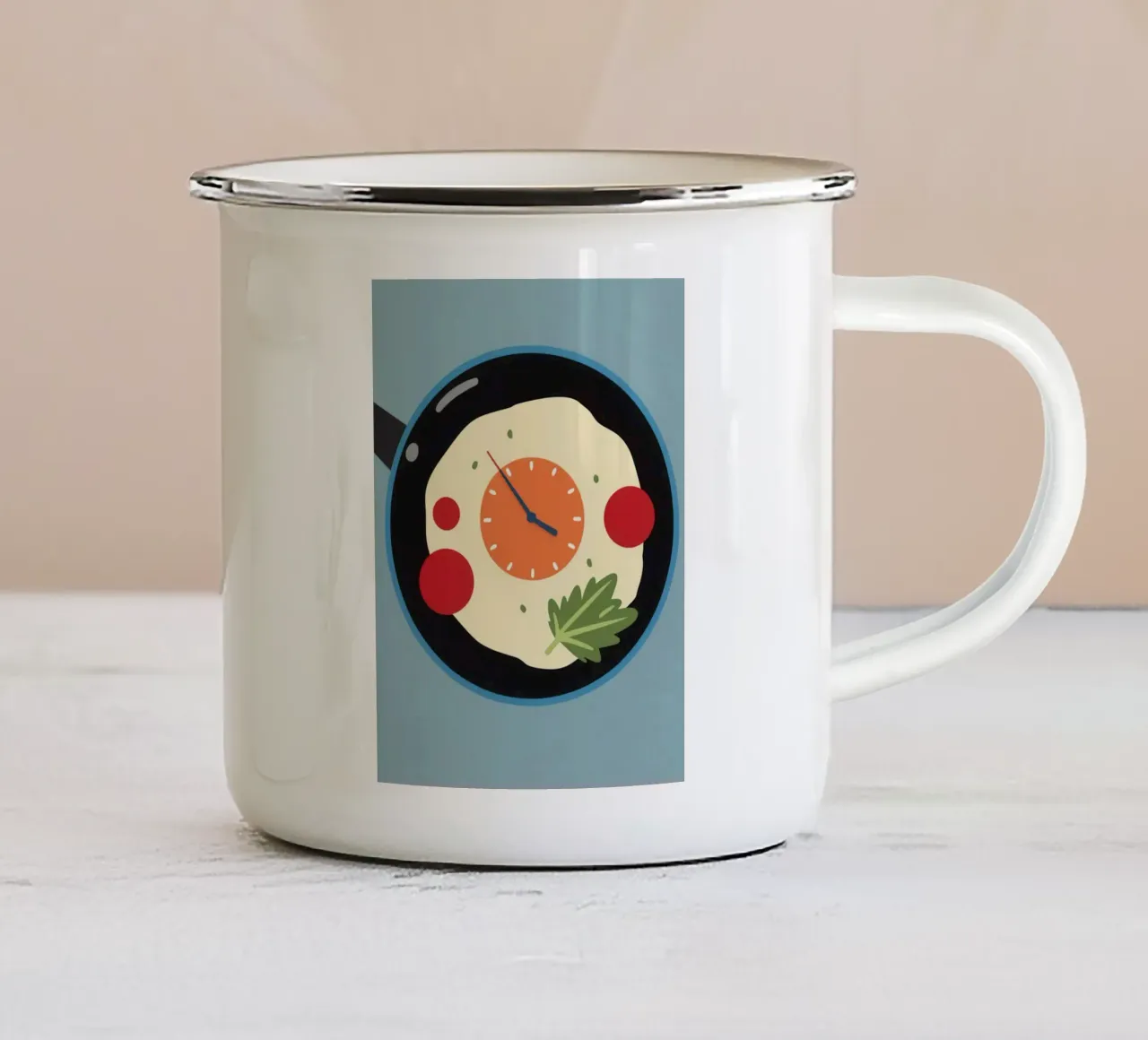 Un orologio in padella tazza in smalto da Nova Glaze