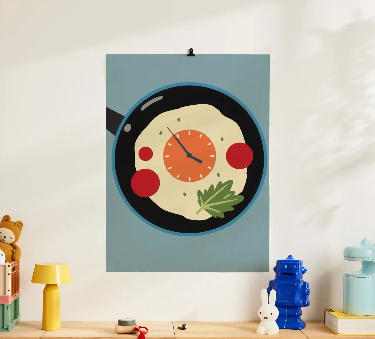 Un reloj en una sartén poster con marco de plástico de Nova Glaze