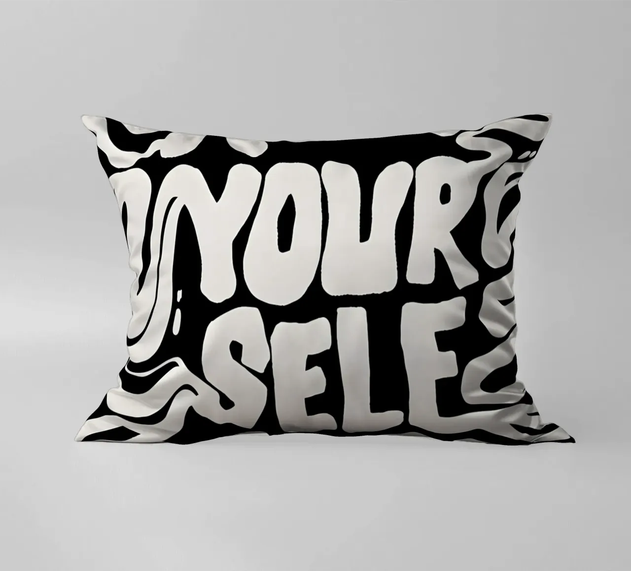 "KEEP YOURSELF WEIRD." cuscino da Type & Tape