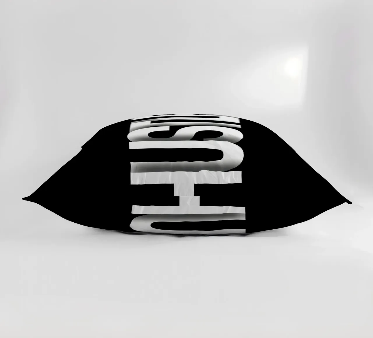 HUSTLE cuscino da Type & Tape