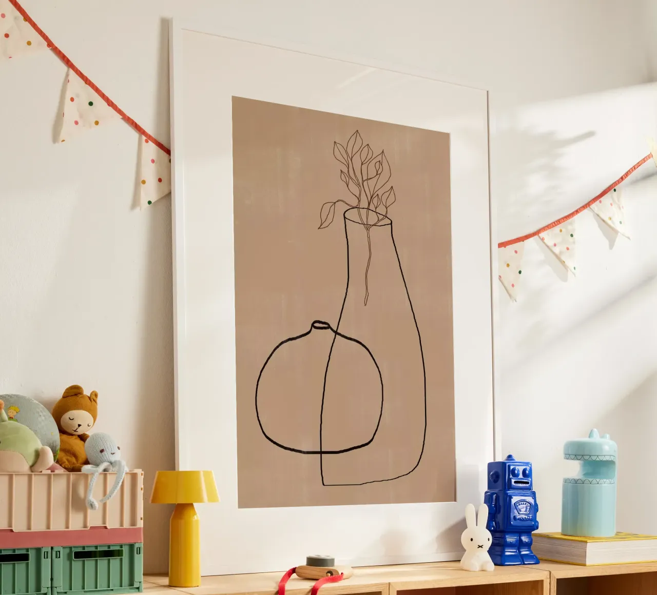 Vasi No6 poster con telaio in plastica da The Miuus Studio
