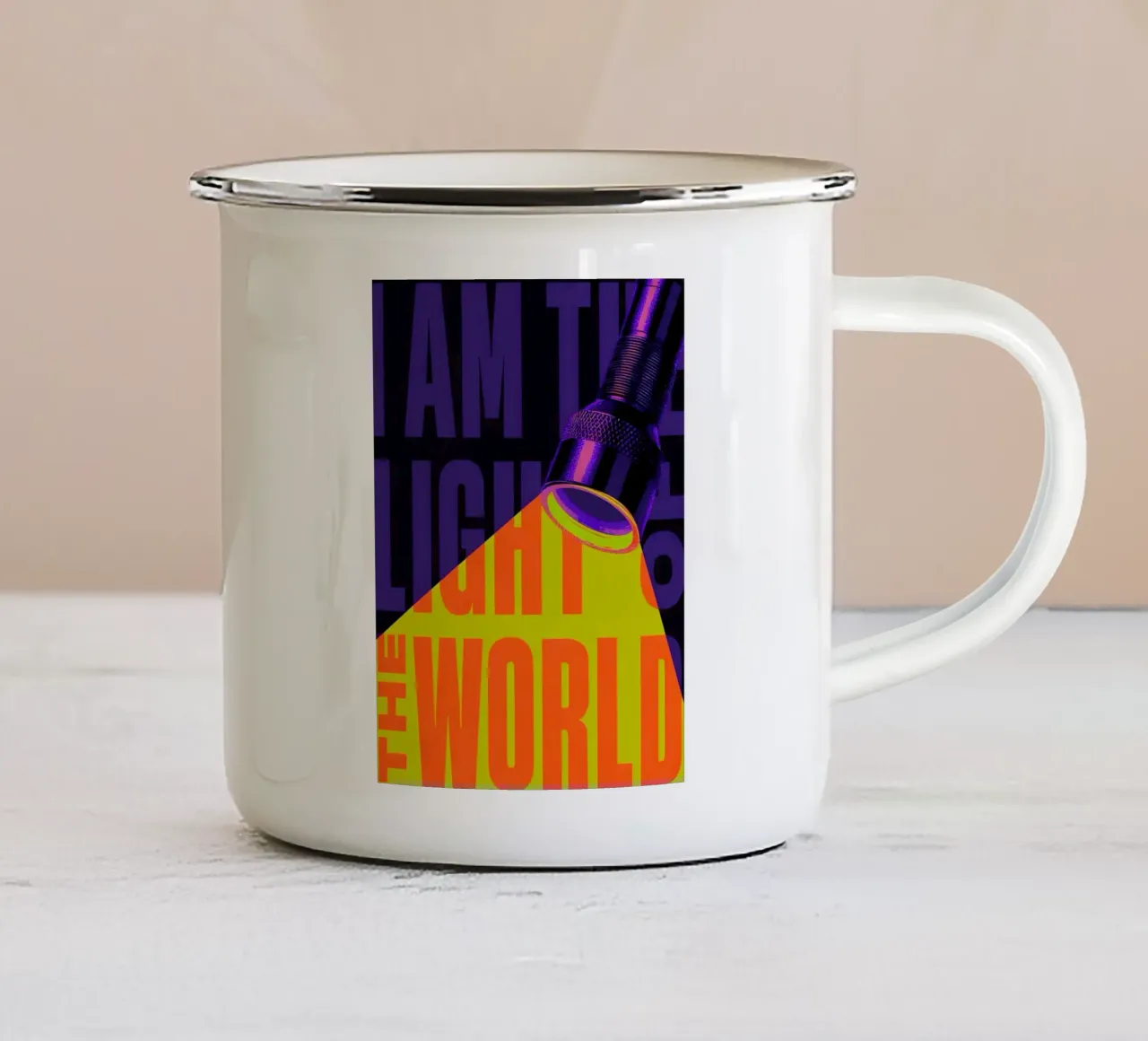 I'AM THE LIGHT OF THE WORLD, tazza in smalto da Type & Tape