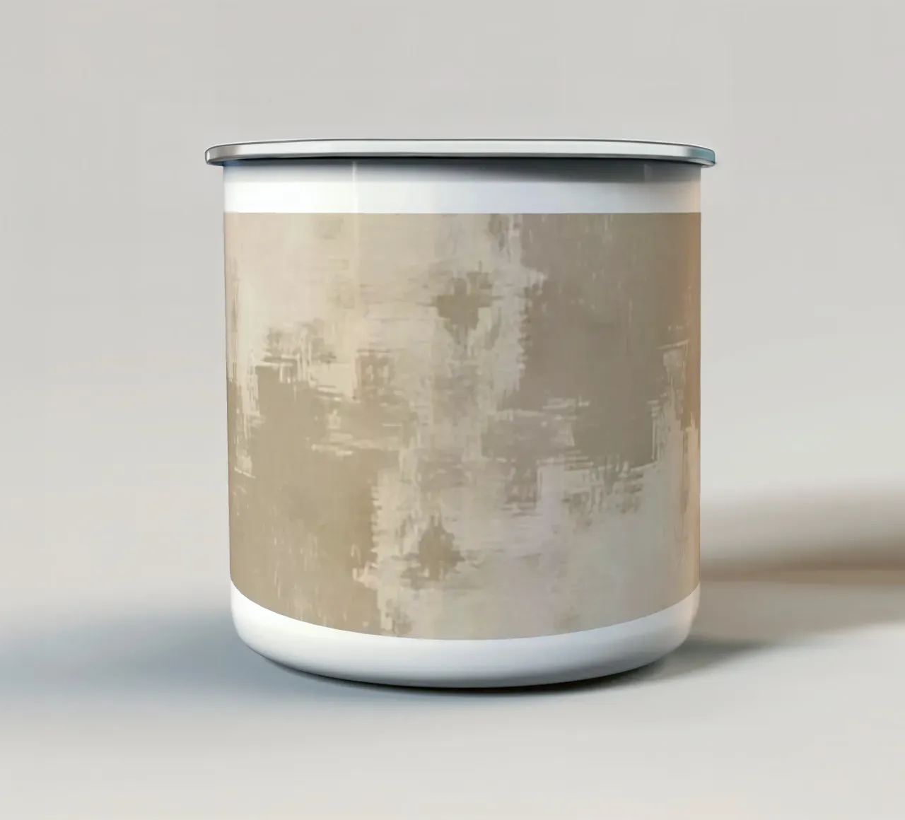 Texture astratta a pennello beige e beige chiaro tazza in smalto da DesignDoodle