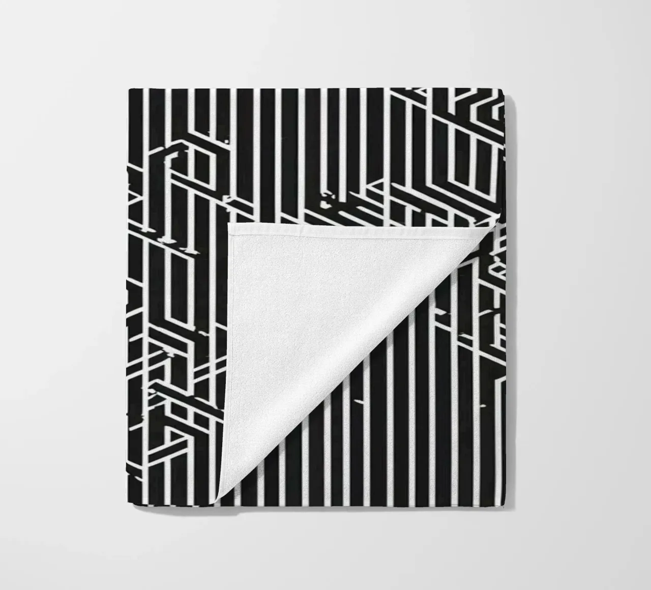 Modello geometrico astratto di linee in bianco e nero telo mare da DesignDoodle