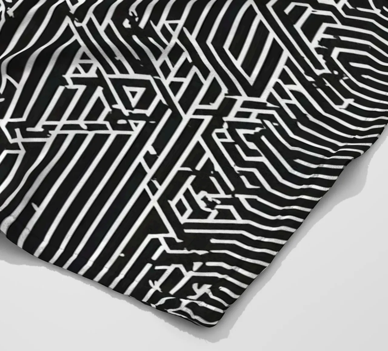 Modello geometrico astratto di linee in bianco e nero coperta in pile da DesignDoodle