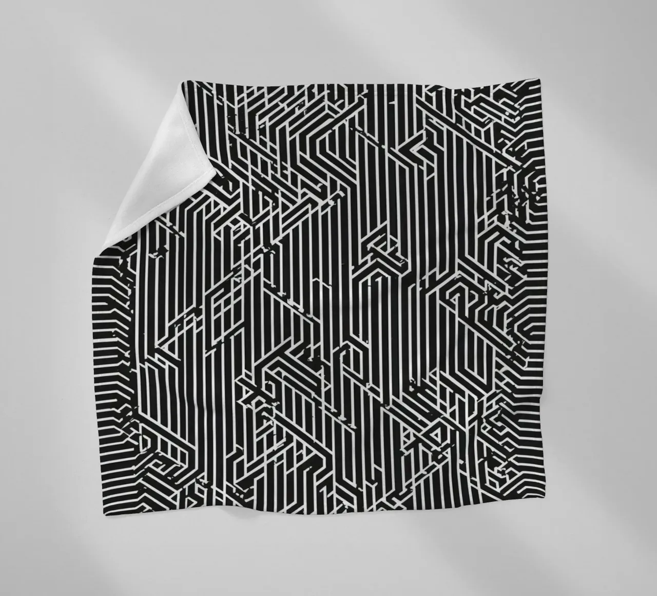 Modello geometrico astratto di linee in bianco e nero coperta in pile da DesignDoodle