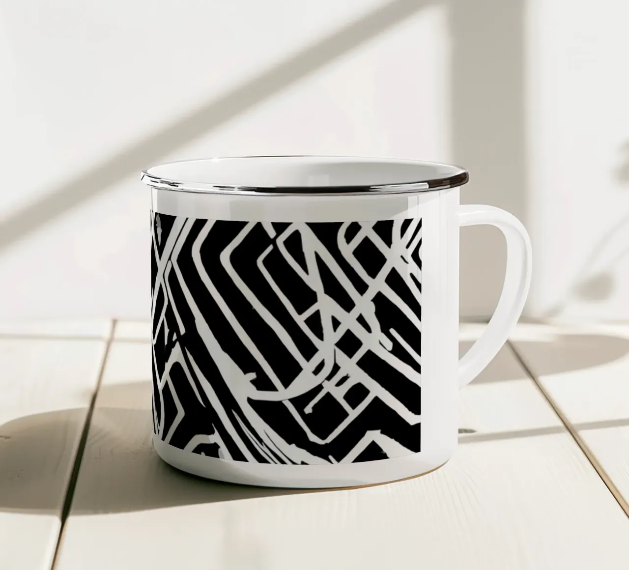 Modello astratto di linee intersecanti in bianco e nero tazza in smalto da DesignDoodle