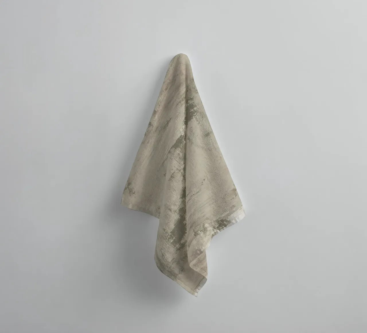 Abstracte penseelstreek in grijs en wit badhanddoek van DesignDoodle
