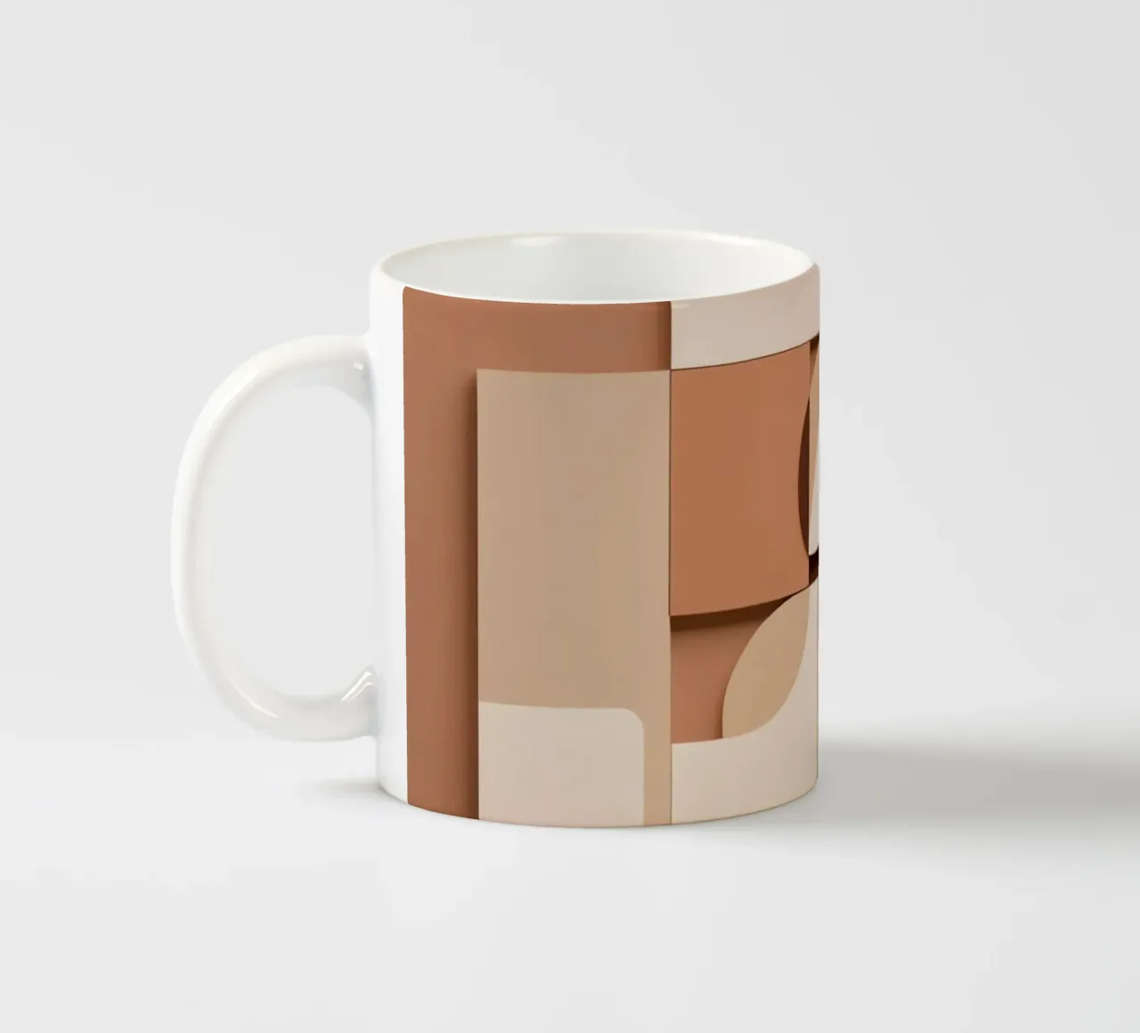 Composizione astratta di quadrati e forme circolari tazza in ceramica da DesignDoodle
