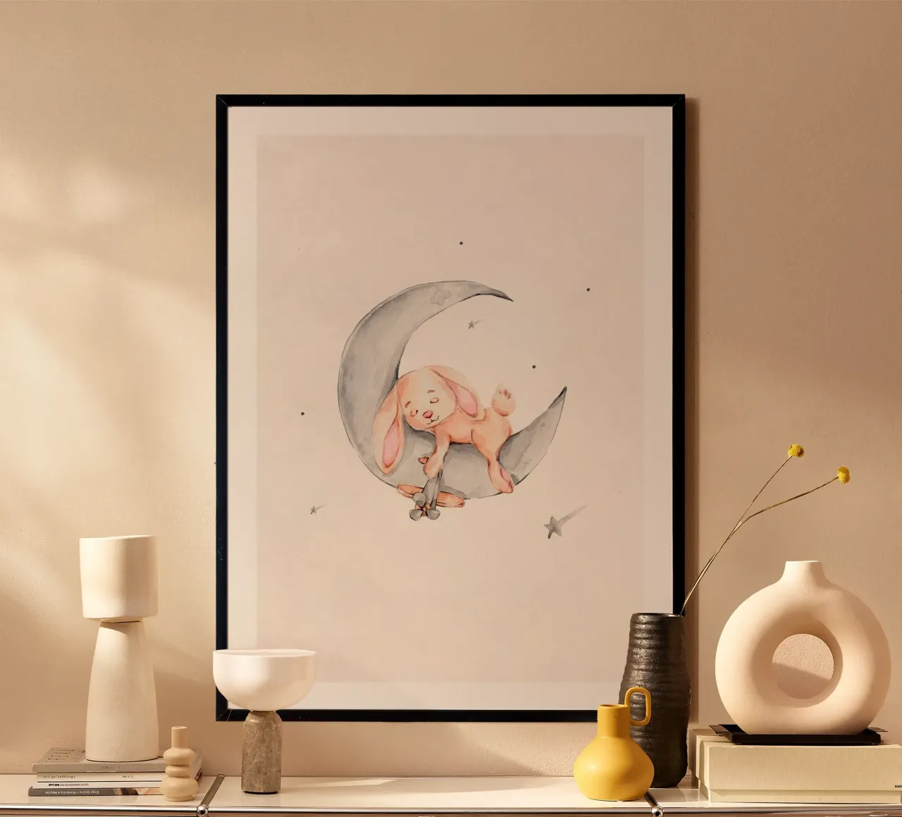 Coniglietto Luna Addormentata poster con telaio in alluminio da muench benjamin