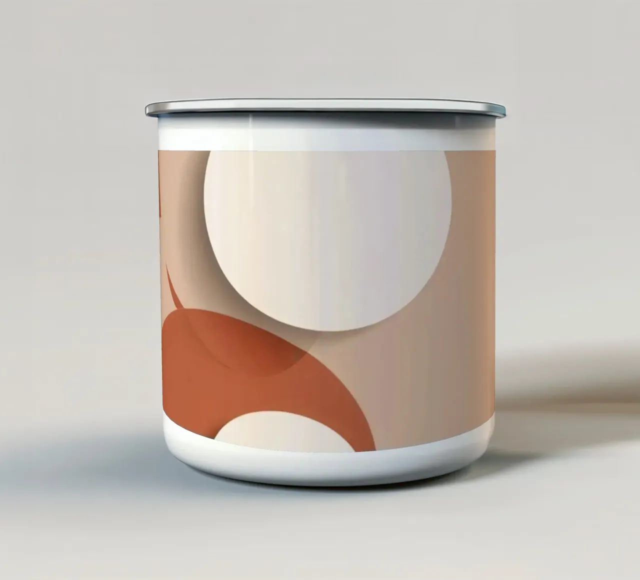 Astratto di cerchi sovrapposti con dischi bianchi tazza in smalto da DesignDoodle