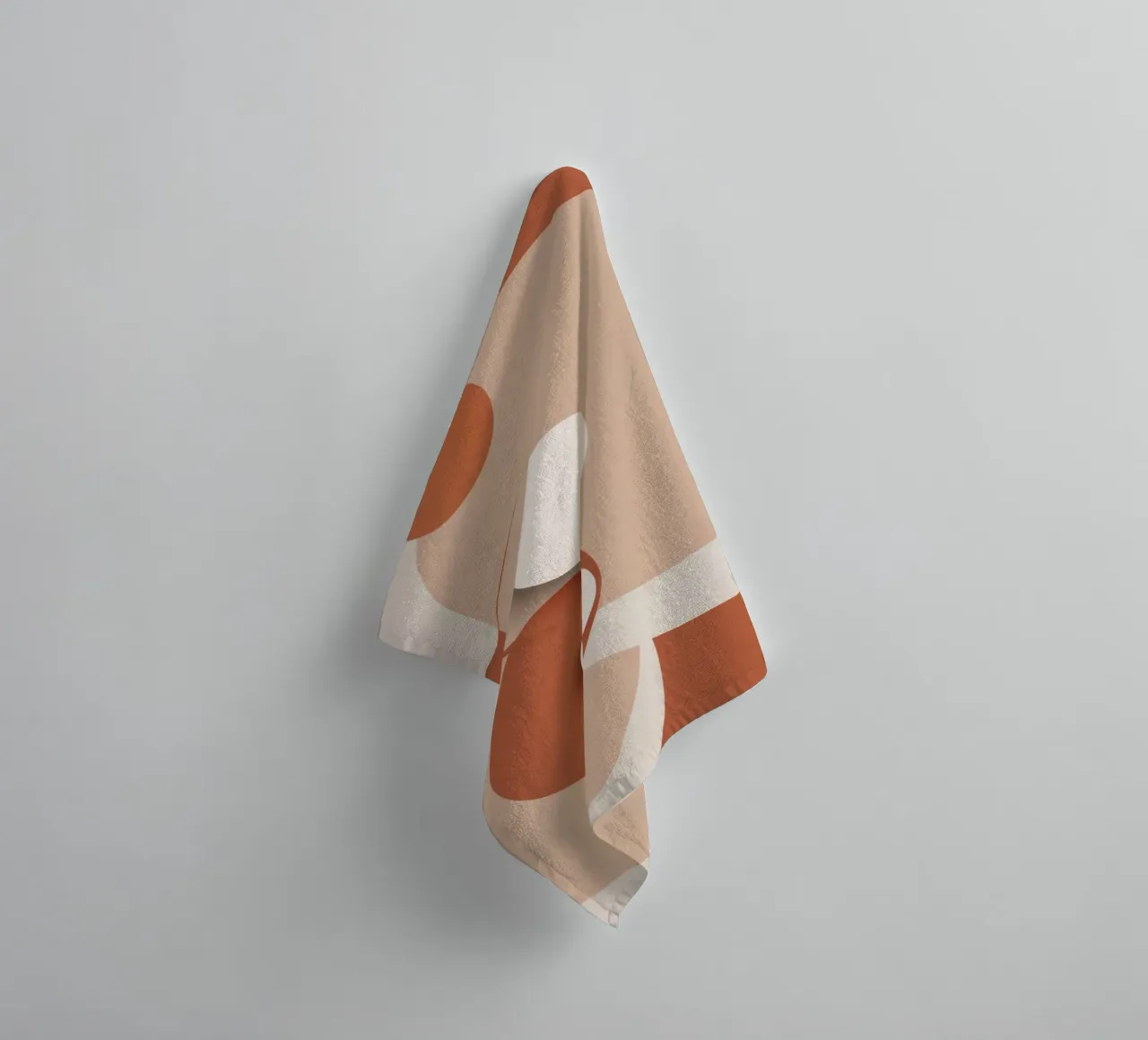 Astratto di cerchi sovrapposti con dischi bianchi asciugamano da bagno da DesignDoodle