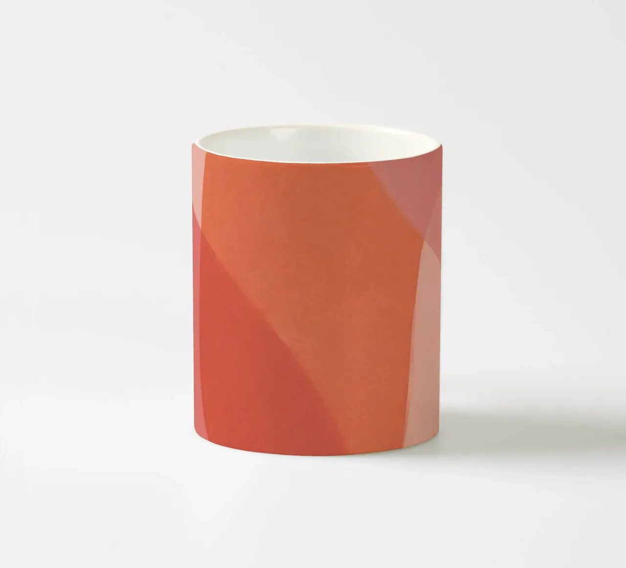 Forme geometriche astratte rosa e arancioni tazza in ceramica da DesignDoodle