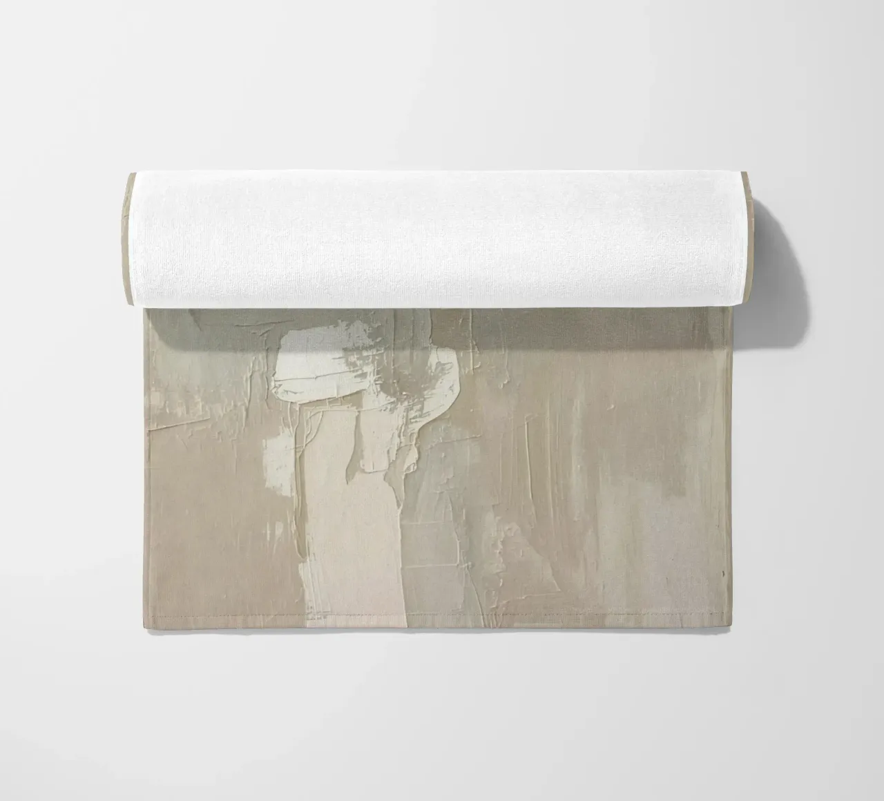 Pittura astratta con pennellate bianche e beige strutturate telo mare da DesignDoodle