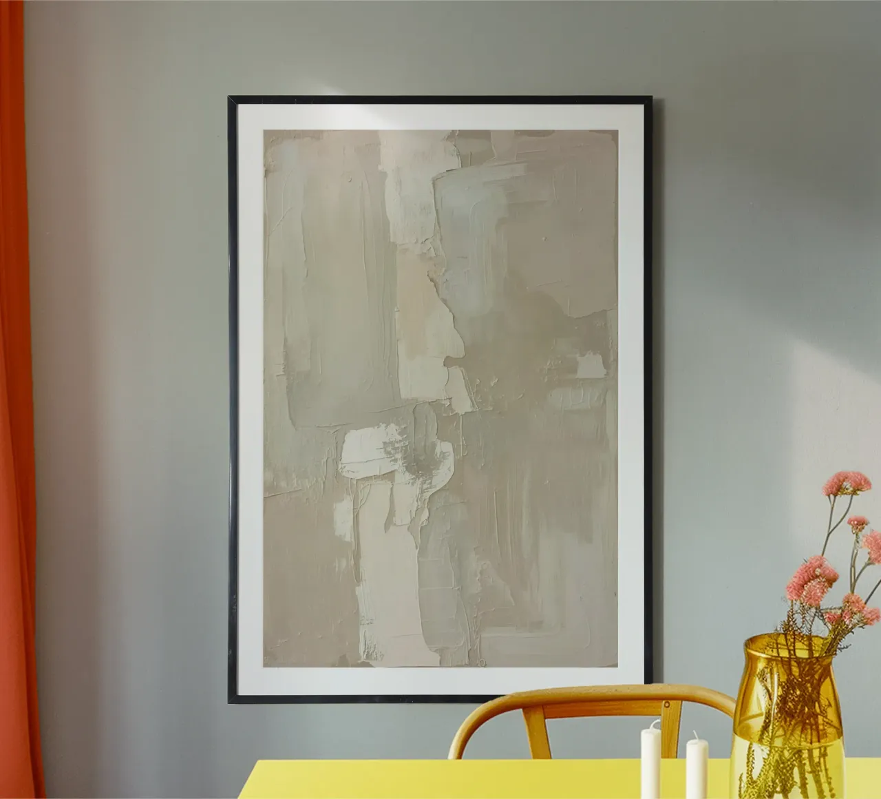 Pittura astratta con pennellate bianche e beige strutturate poster con telaio in plastica da DesignDoodle