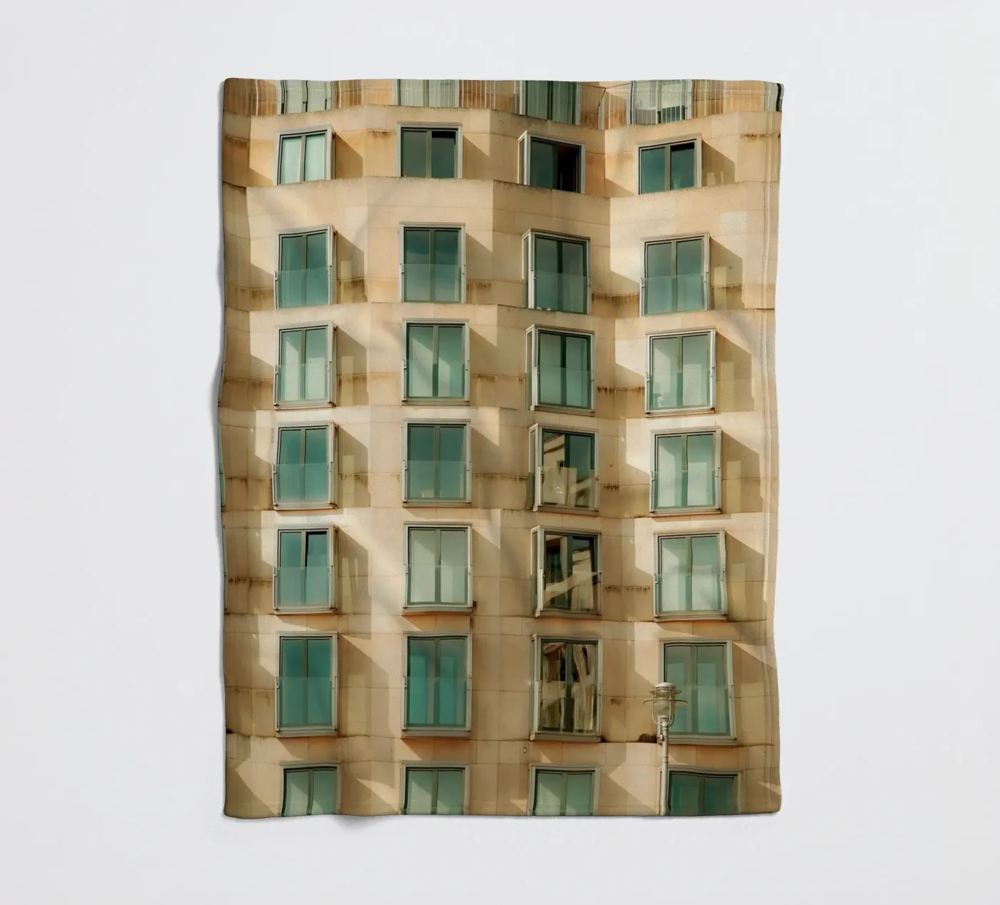 Facade Geometry fleecedeken van Thilo Grøsch