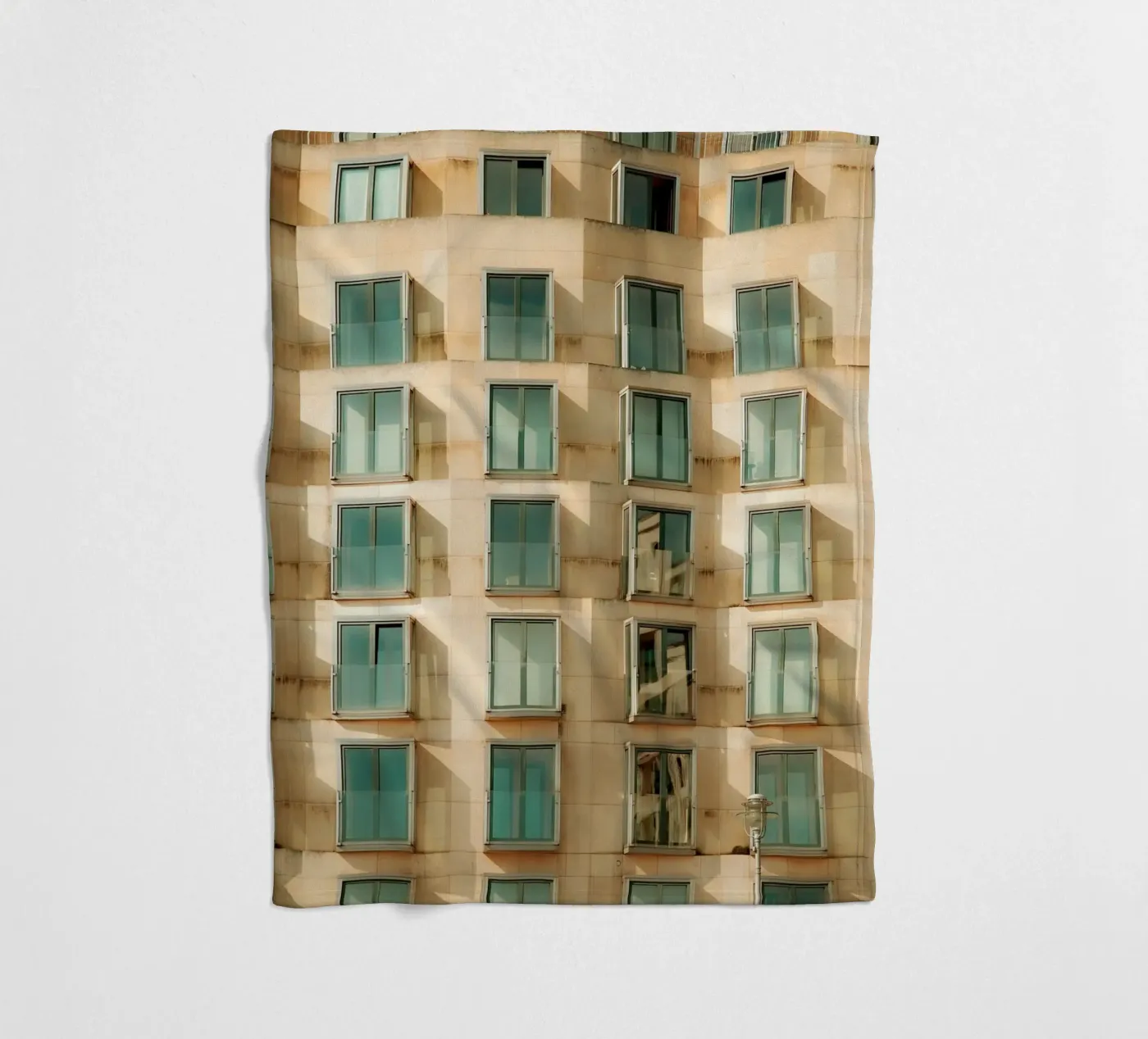 Facade Geometry fleecedeken van Thilo Grøsch