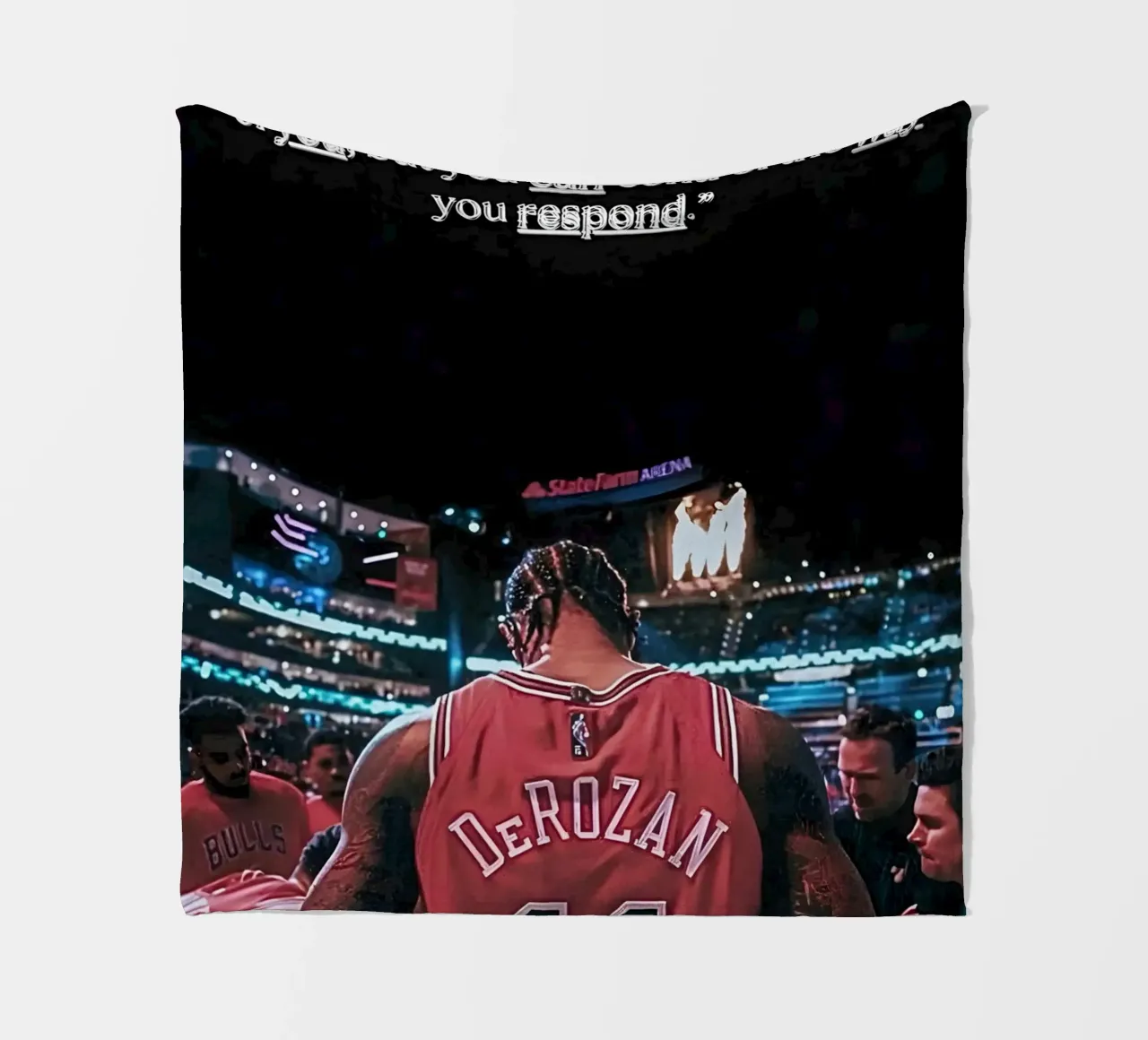 You çant control what others think of you, coperta in pile da Type & Tape