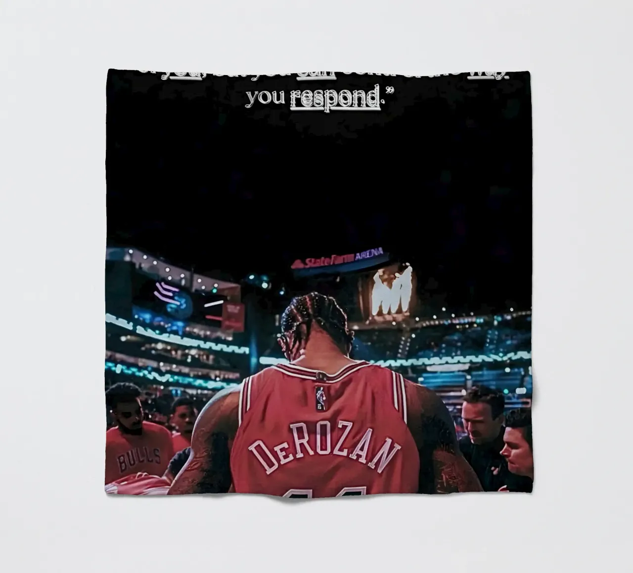 You çant control what others think of you, coperta in pile da Type & Tape
