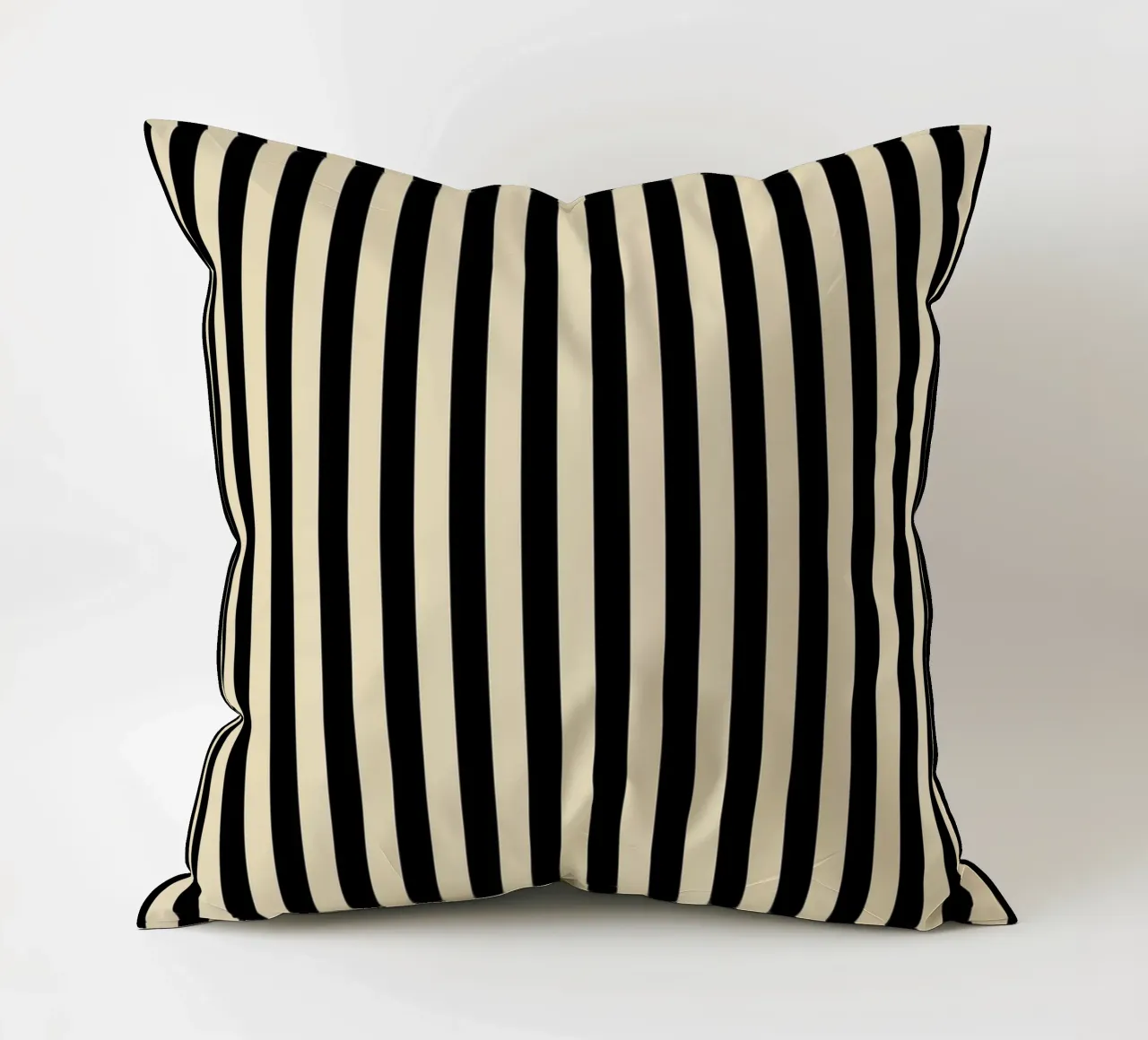 Minimal Basic Bold Stripes | Nero e Beige cuscino da Beauty in Simplicity