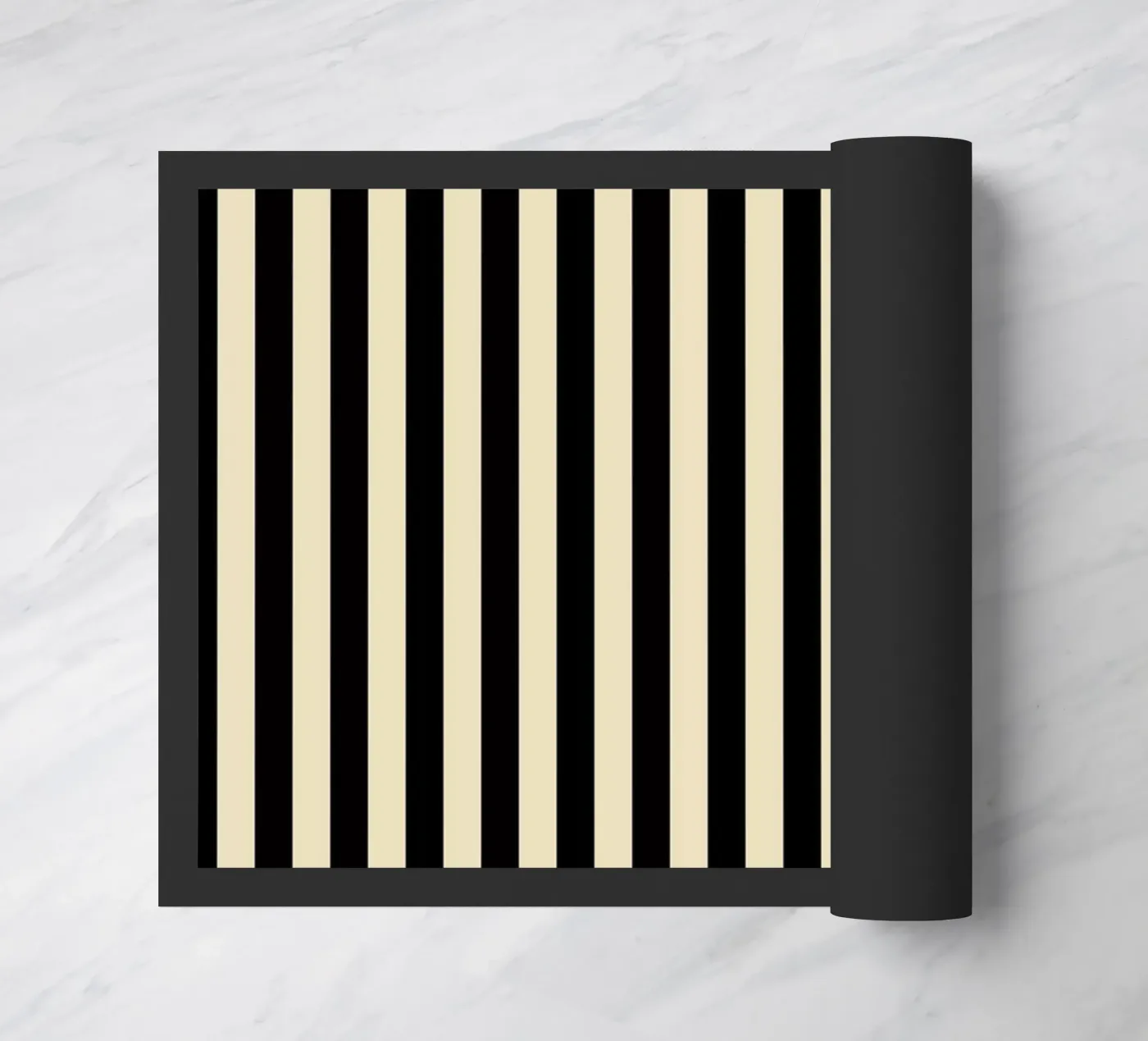Minimal Basic Bold Stripes | Schwarz und Beige Fußmatte von Beauty in Simplicity