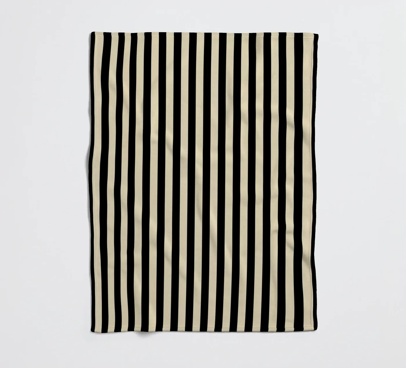 Minimal Basic Bold Stripes | Nero e Beige coperta in pile da Beauty in Simplicity