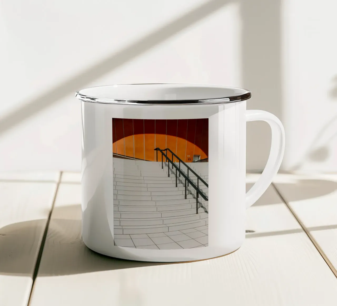 Orange Geometry – Shadows & Steps tazza in smalto da Thilo Grøsch