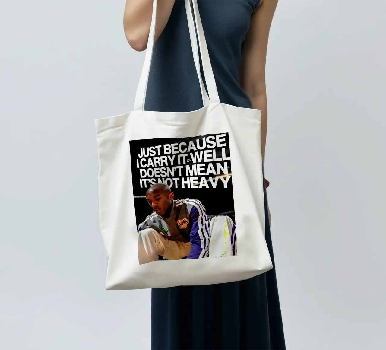 'JUST BECAUSE CARRY WELL DOESNT MEAN NOT HEAVY borsa in juta da Type & Tape