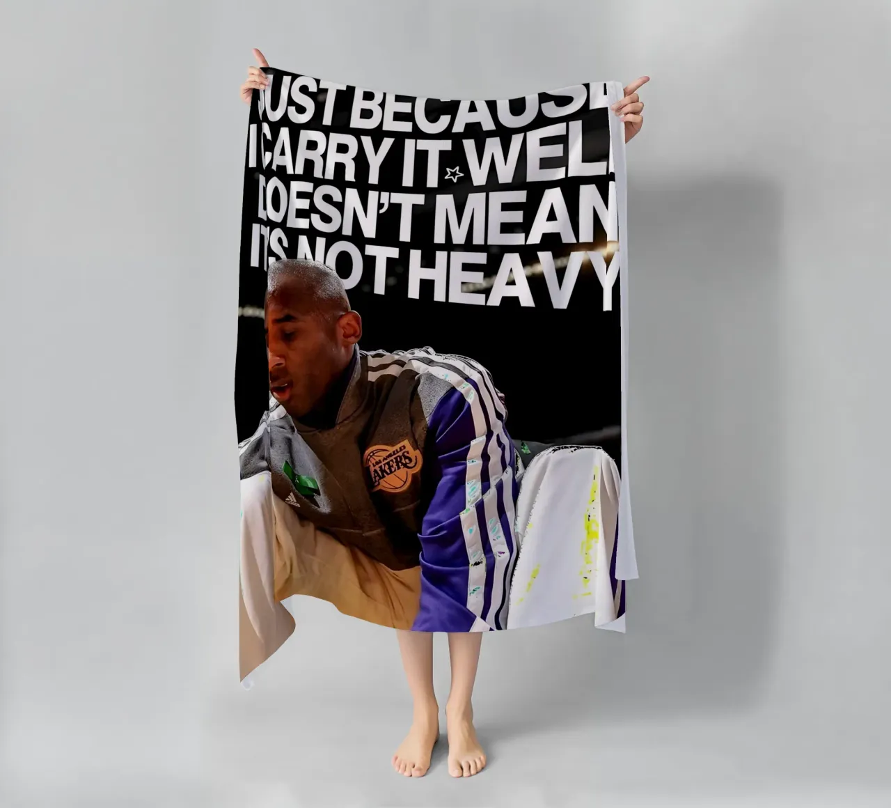 'JUST BECAUSE CARRY WELL DOESNT MEAN NOT HEAVY telo mare da Type & Tape