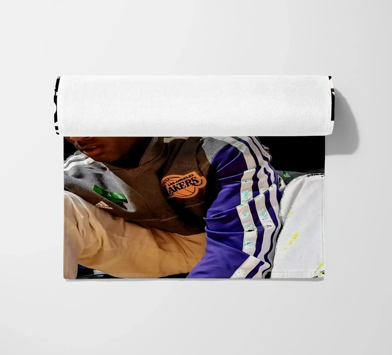 'JUST BECAUSE CARRY WELL DOESNT MEAN NOT HEAVY telo mare da Type & Tape