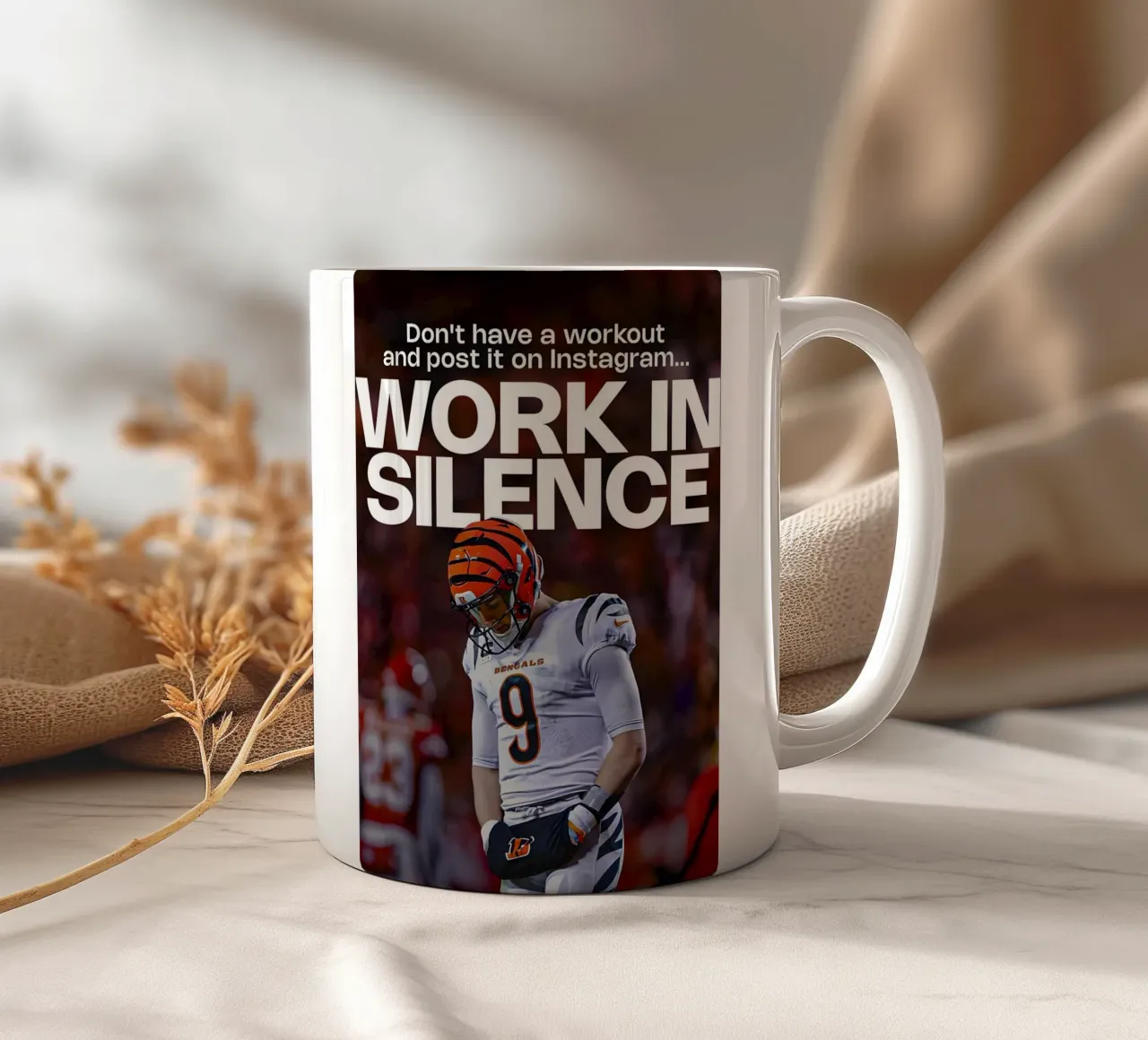 WORK SILENCE tazza in ceramica da Type & Tape
