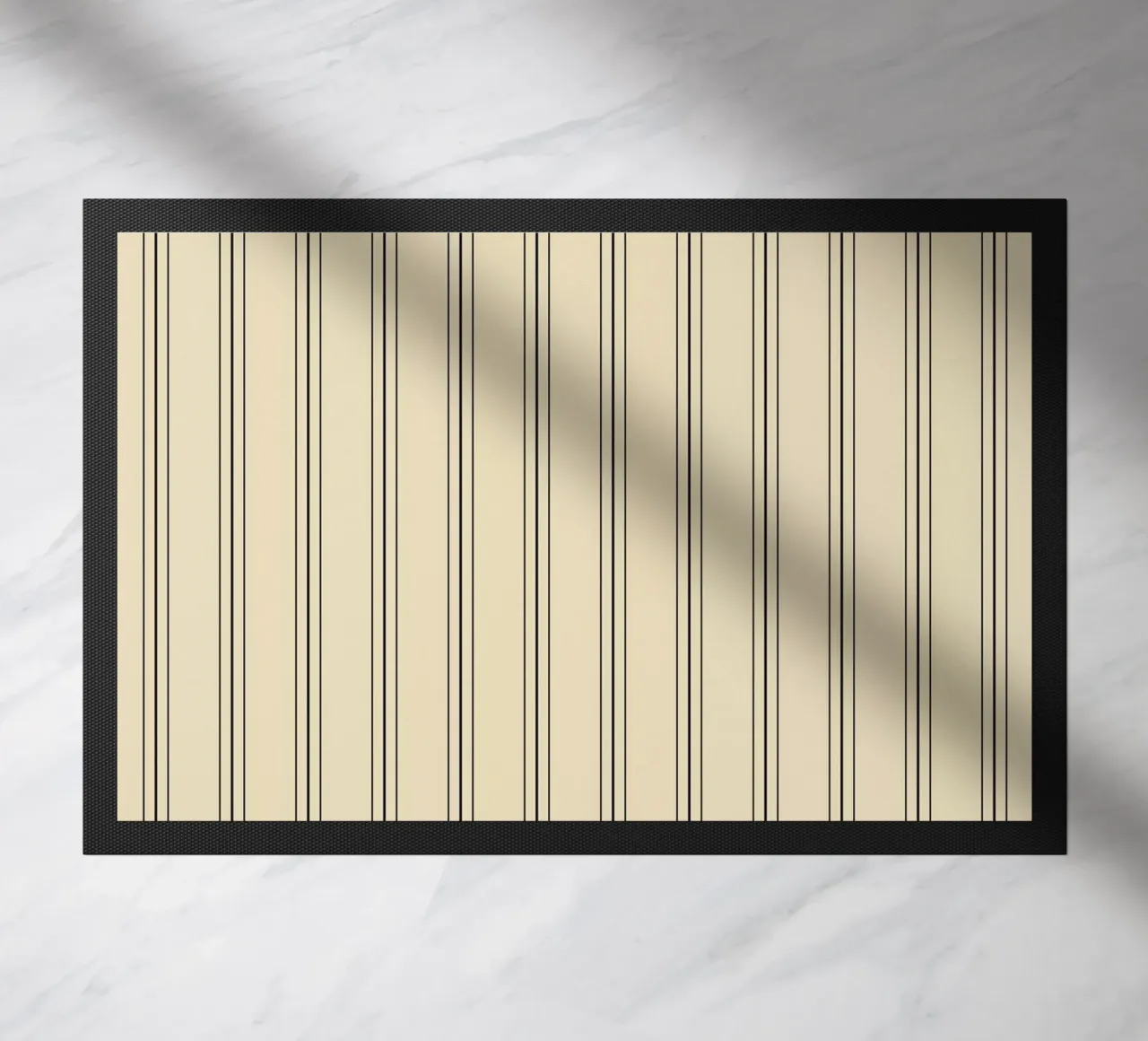 Minimal Classic Scandi Linee miste | Nero su Beige zerbino da Beauty in Simplicity