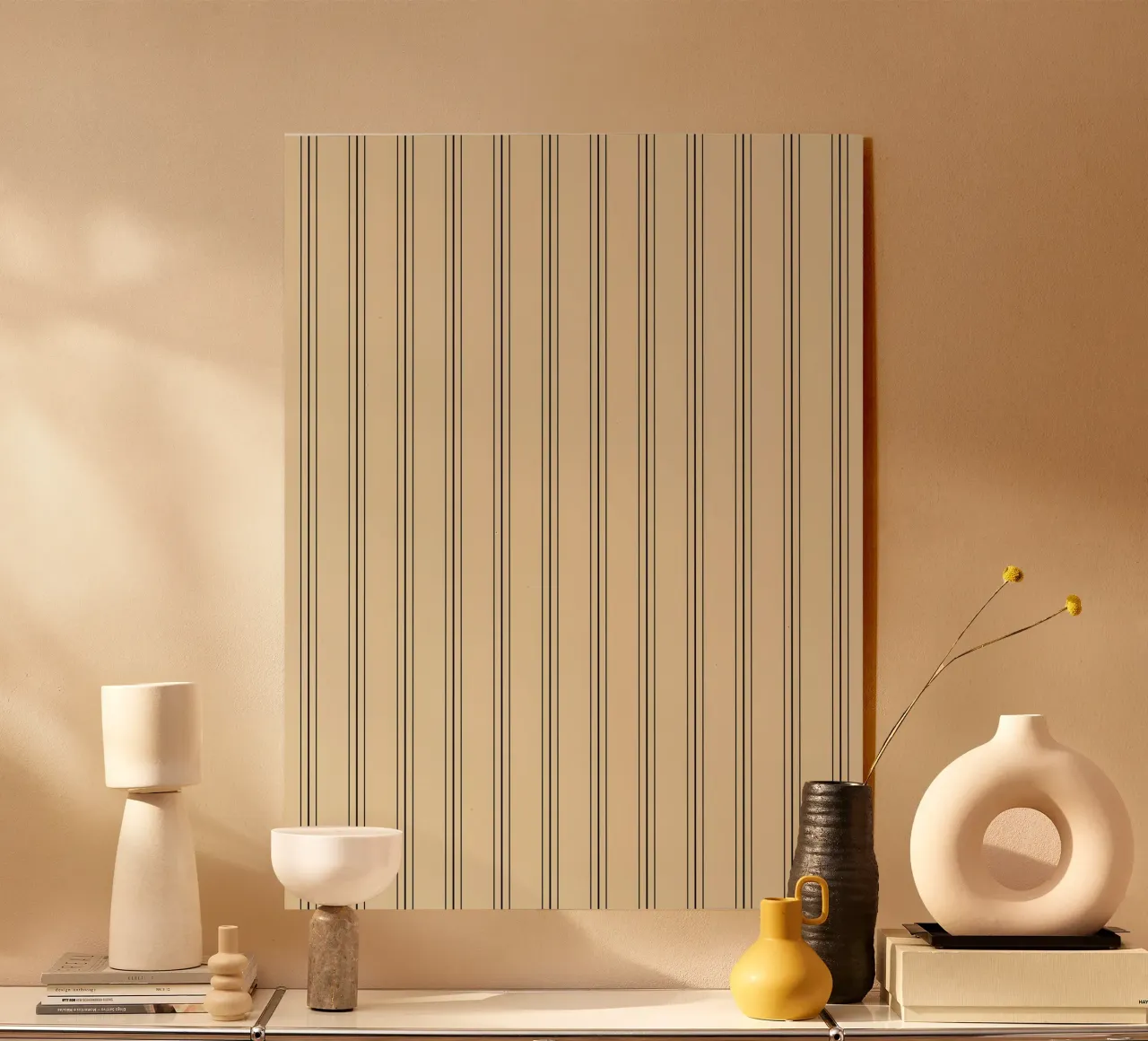 Minimal Classic Scandi Linee miste | Nero su Beige plexiglass da Beauty in Simplicity
