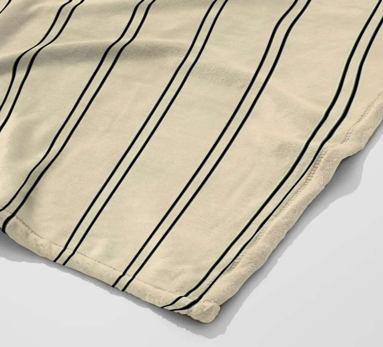 Minimal Basic Classic a doppie strisce nero su beige coperta in pile da Beauty in Simplicity