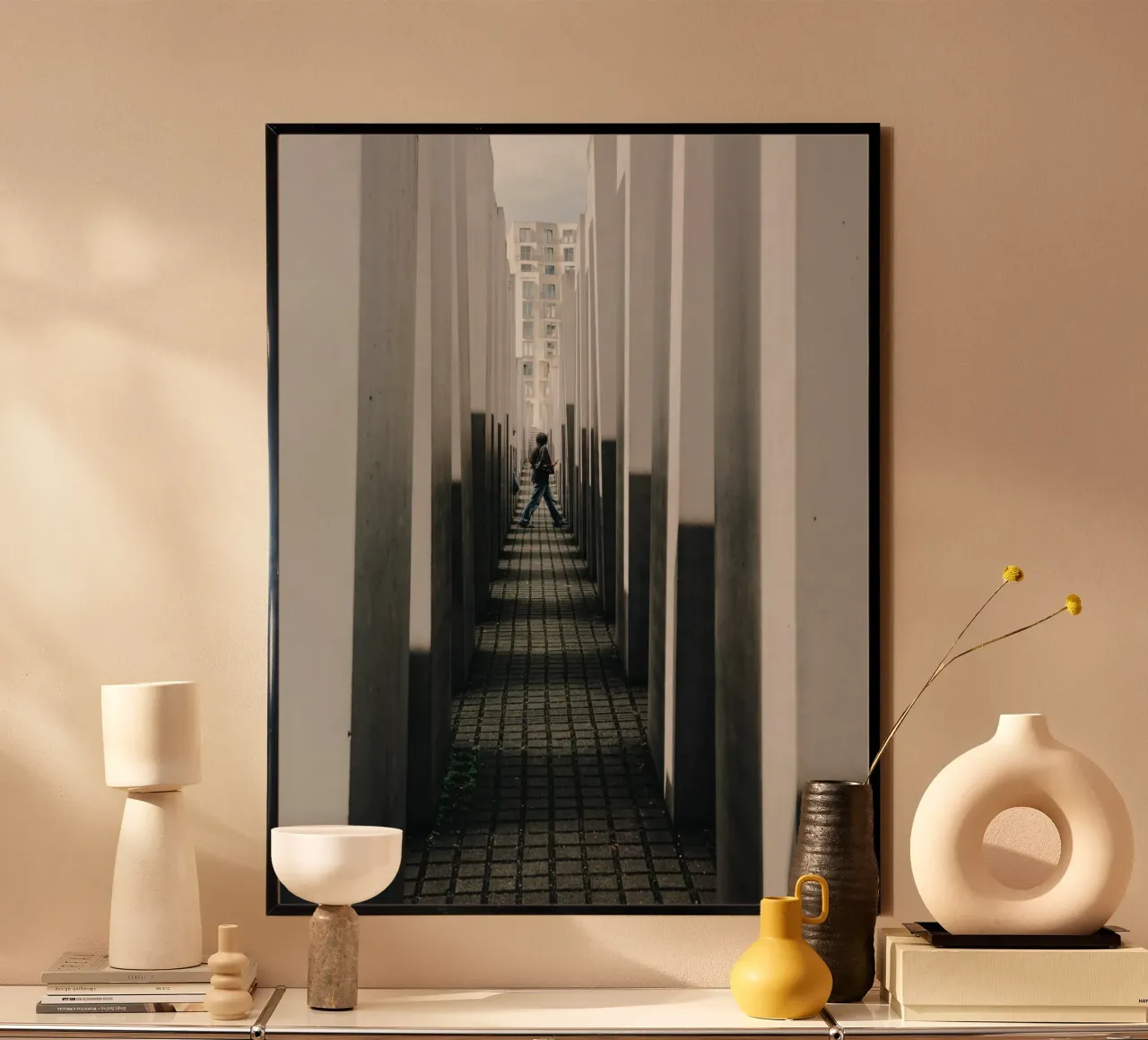 Between Silence – Berlin Mahnmal I poster da Thilo Grøsch