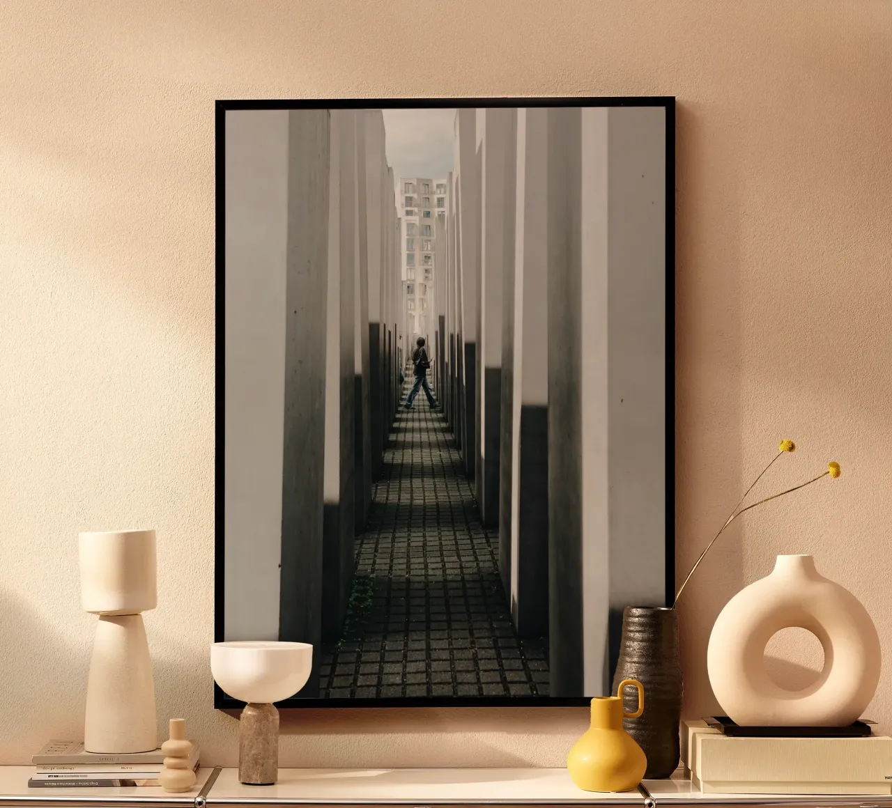 Between Silence – Berlin Mahnmal I poster da Thilo Grøsch
