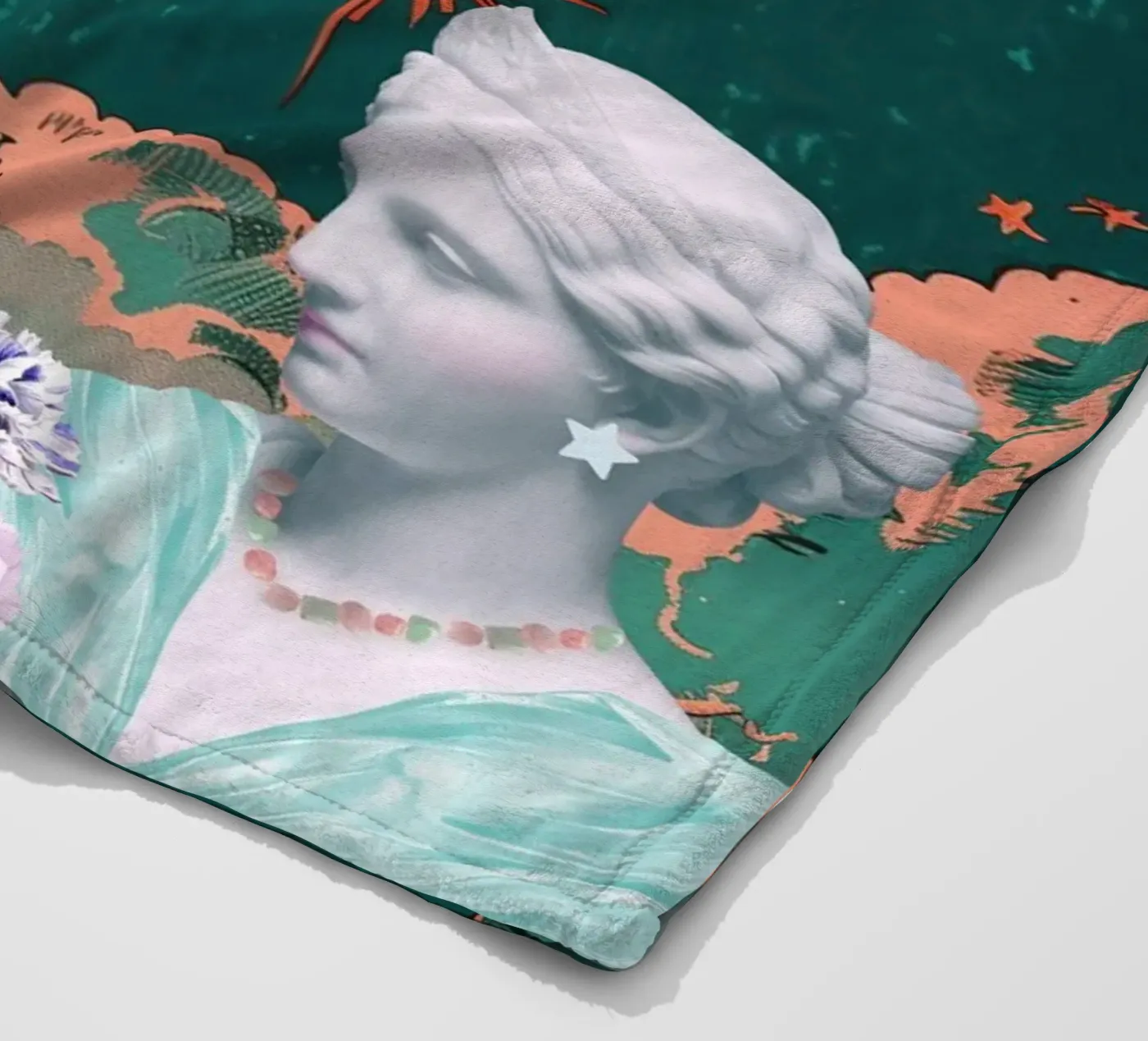 Celestial Maximalism Fleecedecke von GraceDigitalArtCo