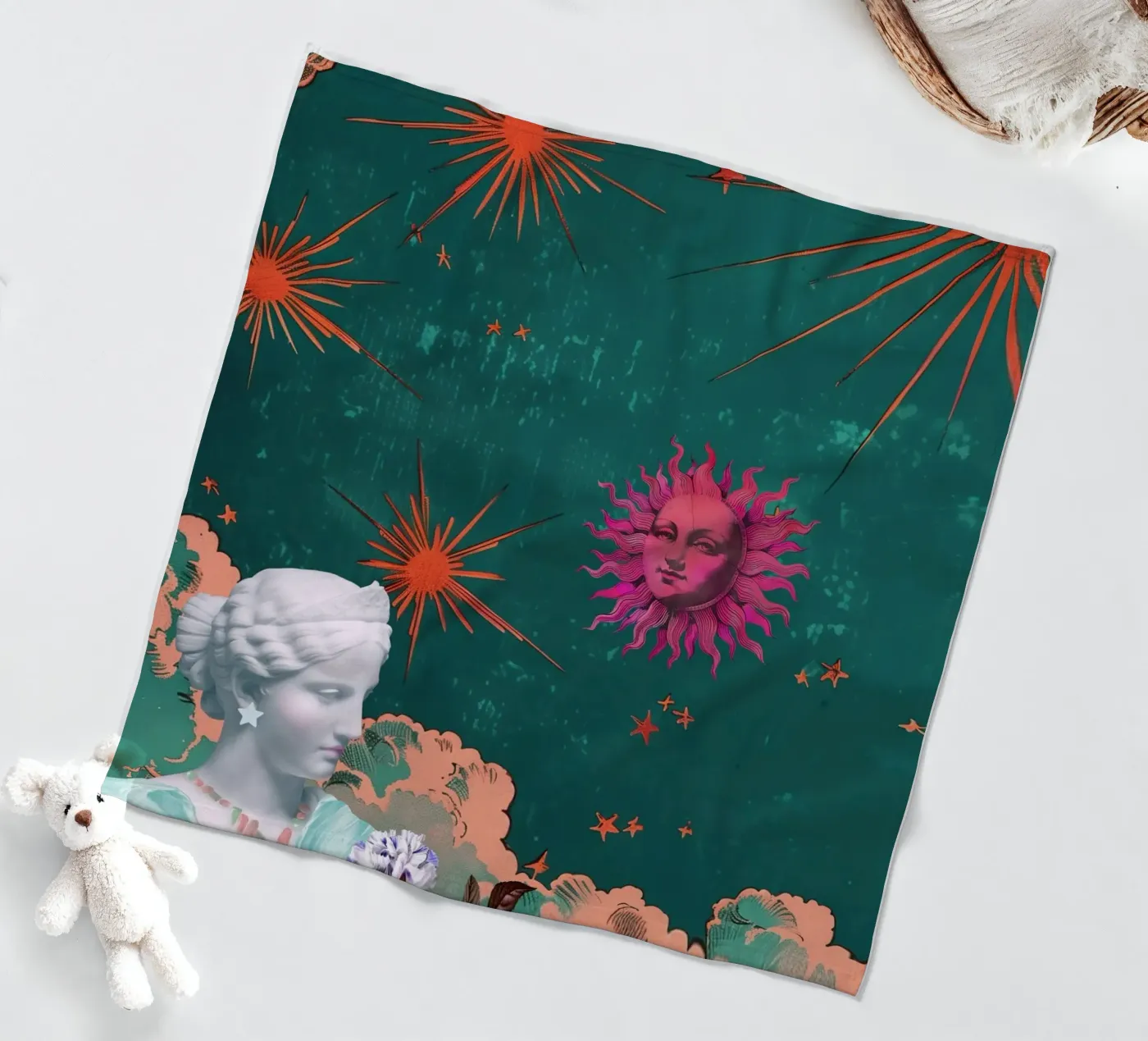 Celestial Maximalism Fleecedecke von GraceDigitalArtCo