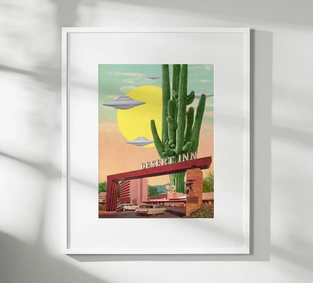 Desert Inn poster con telaio in plastica da MsGonzalez