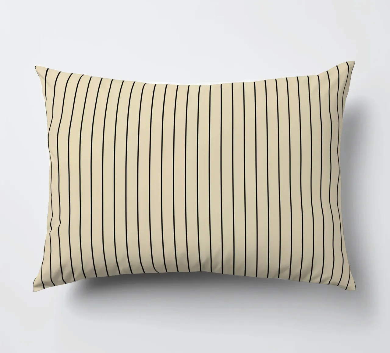 Minimal Basic Classic Pinstripe | Nero su Beige cuscino da Beauty in Simplicity