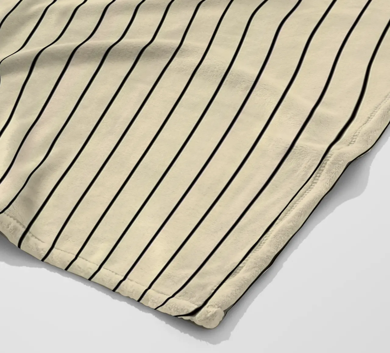 Minimal Basic Klassischer Nadelstreifen | Schwarz auf Beige Fleecedecke von Beauty in Simplicity