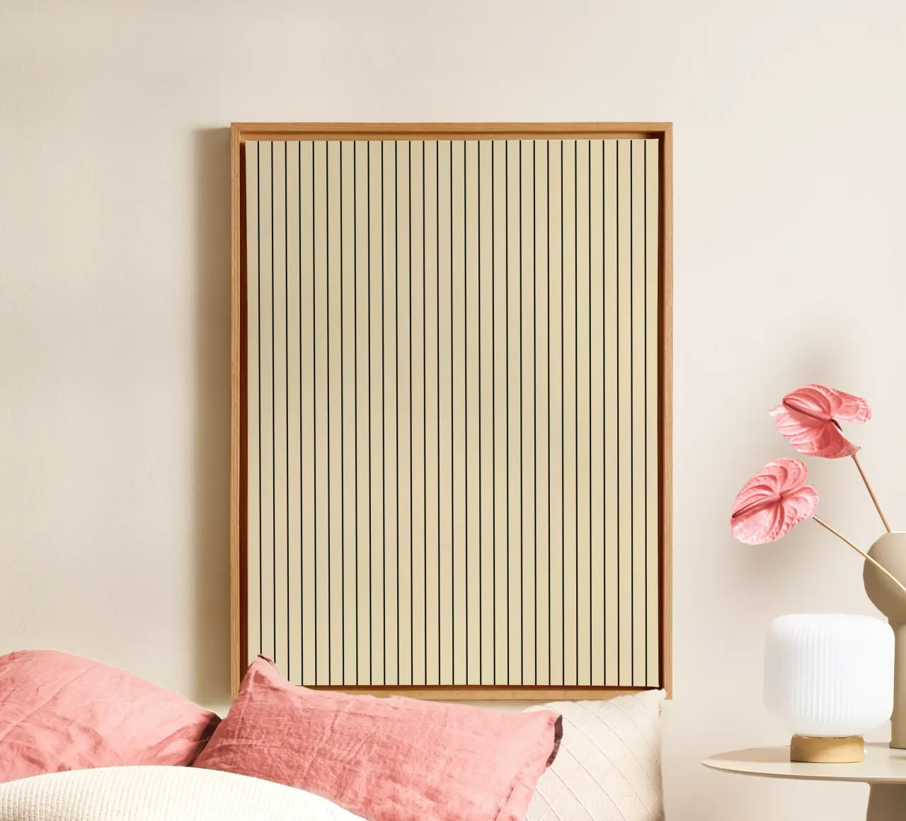 Minimal Basic Classic Pinstripe | Nero su Beige tela con Cornice a cassetta da Beauty in Simplicity